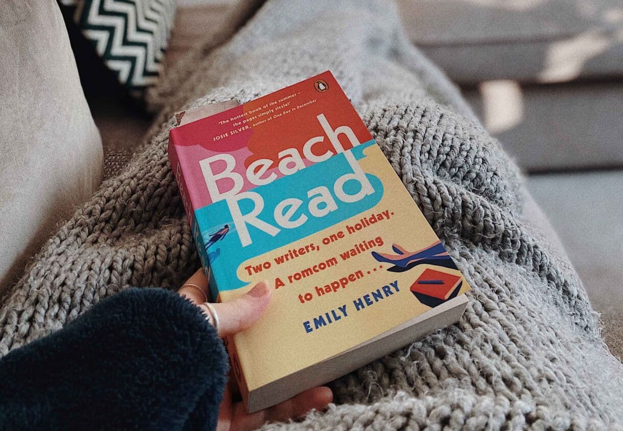 Beach Read (کتاب ساحلی)