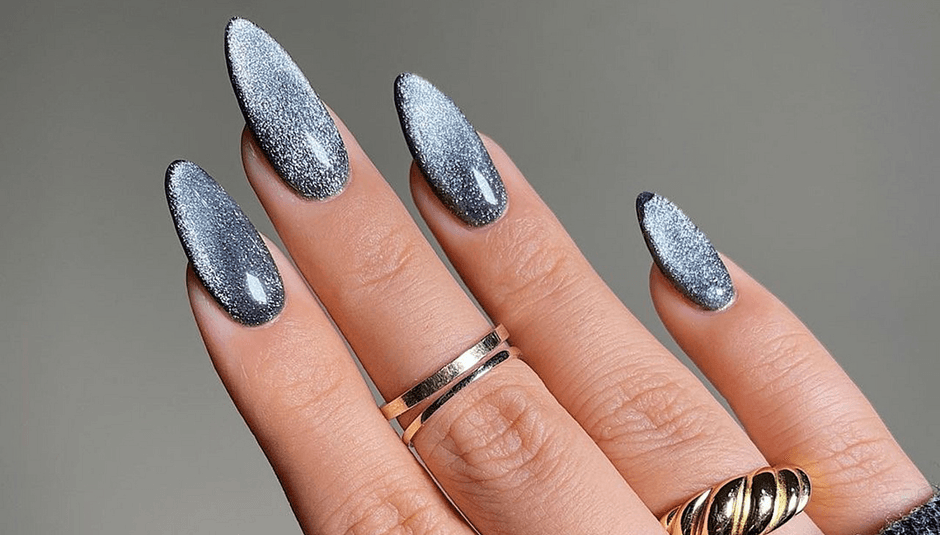 ناخن‌های مغناطیسی مخملی (Velvet nails):