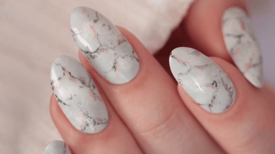 طراحی ماربل (Marble nails):