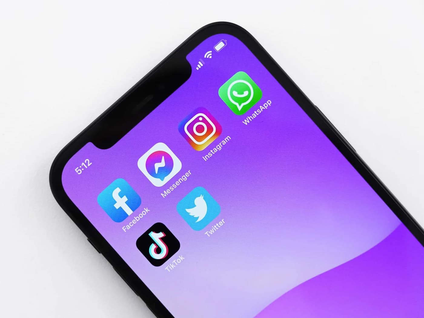 معنی جمله who you might know is on Instagram چیست؟.jpg