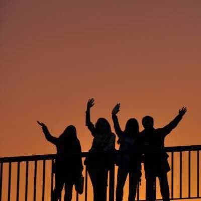  خداحافظی کردن