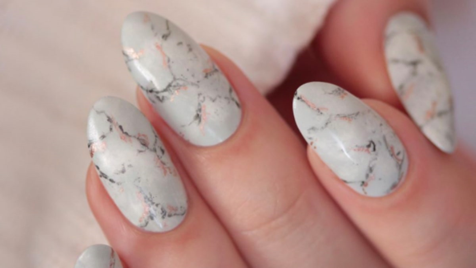 طراحی ماربل (Marble nails):
