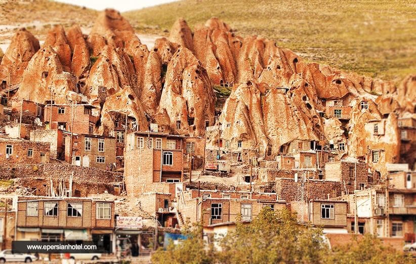 مکالمه انگلیسی در مورد شهر تبریز.jpg