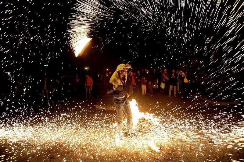 مکالمه انگلیسی در مورد چهارشنبه سوری با ترجمه فارسی