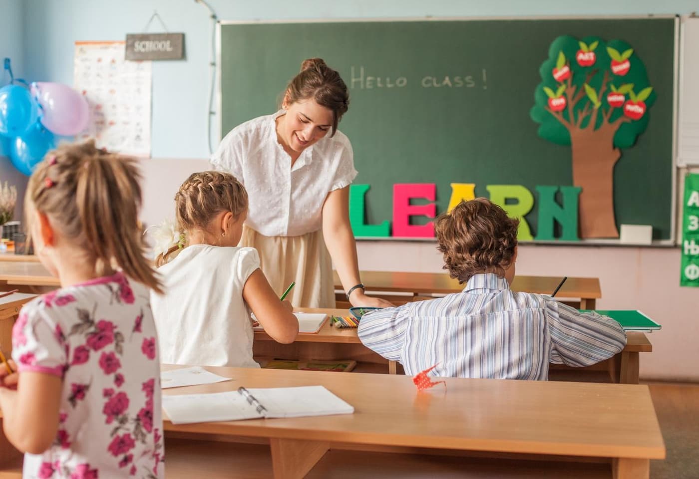 چگونه معلم زبان شویم؟ (روشها و مدارک مورد نیاز).jpg