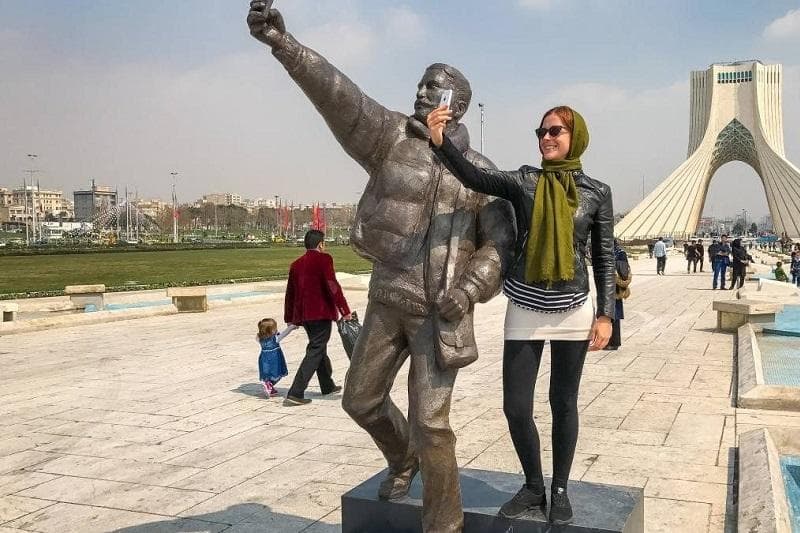 مکالمه انگلیسی درباره جاهای دیدنی ایران با ترجمه فارسی