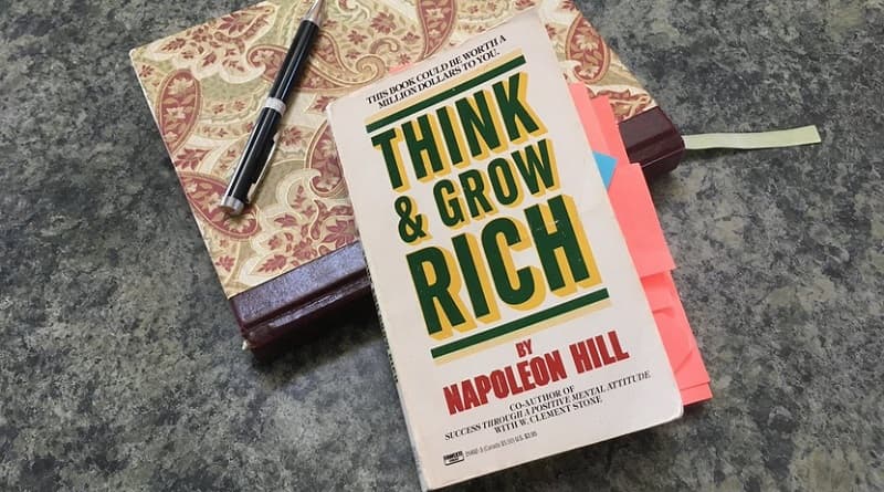 خلاصه کتاب بیندیشید و ثروتمند شوید.jpg