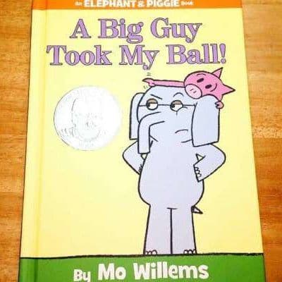 اون فرد درشت هیکل توپم رو ازم گرفت!