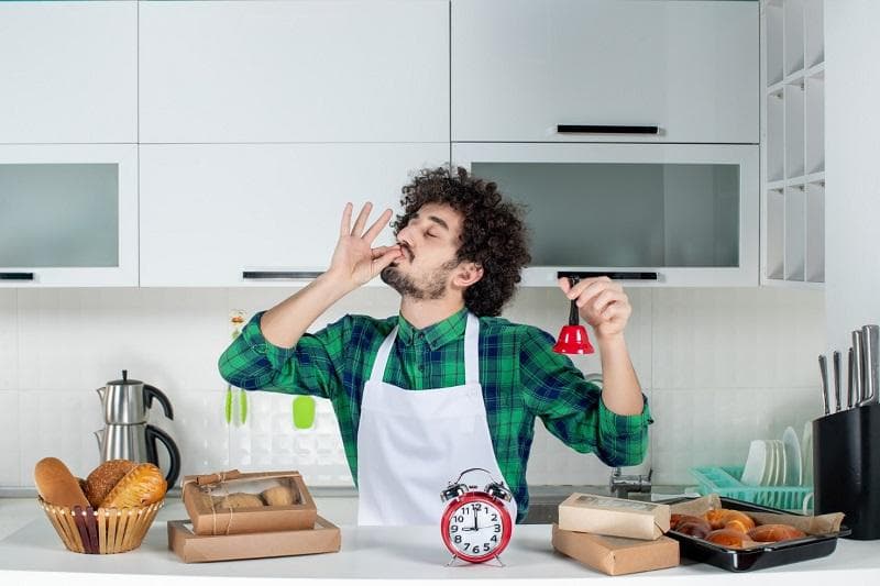 ۵ داستان کوتاه انگلیسی درباره آشپزخانه با ترجمه فارسی.jpg