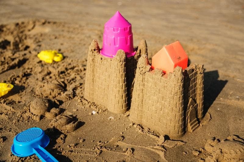 خلاصه کتاب داستان «The Sandcastle Competition» نوشته  Julie Penn