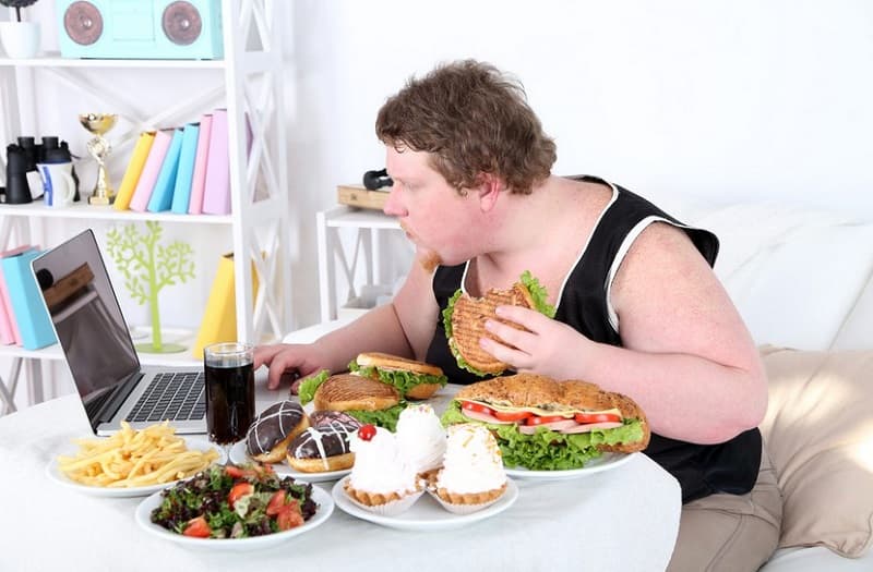 غذا یکی از عوامل چاقی