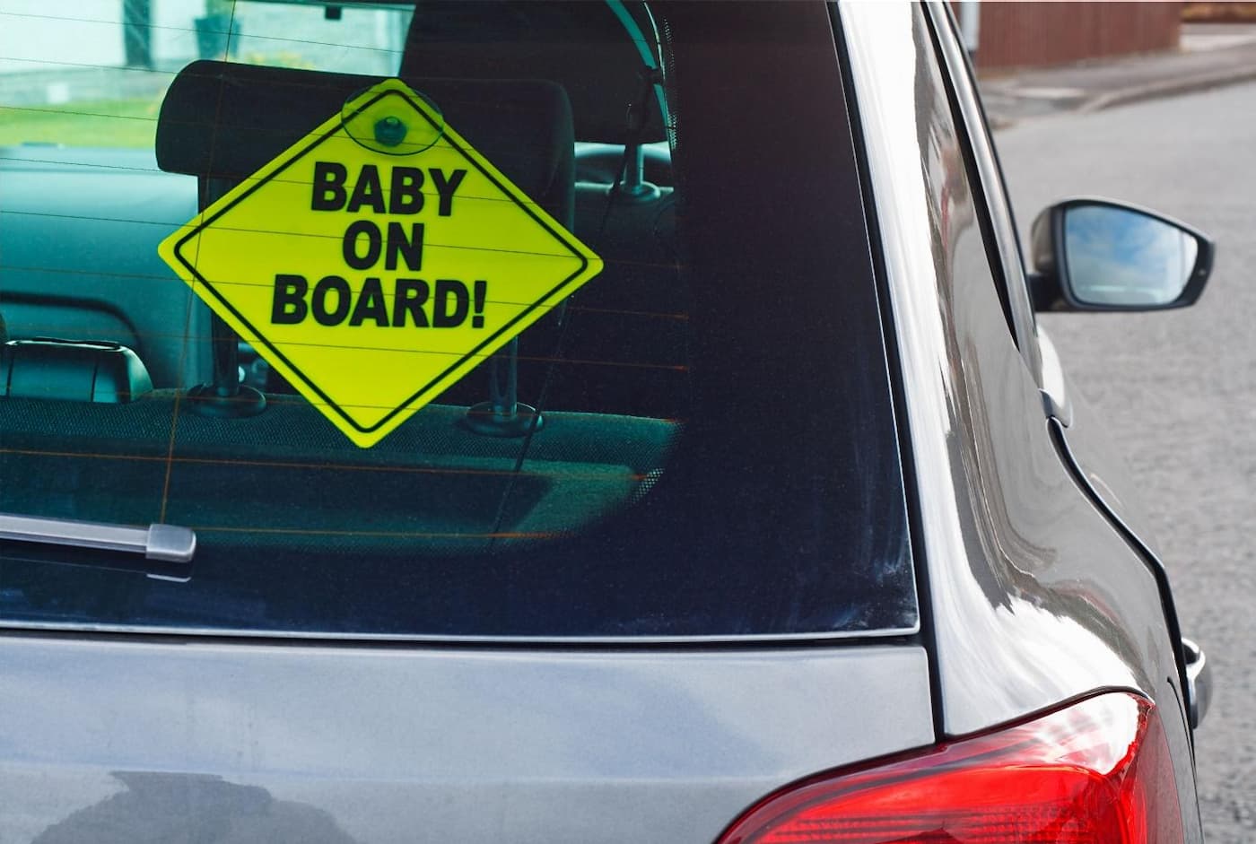 معنی جمله baby on board چیست؟.jpg